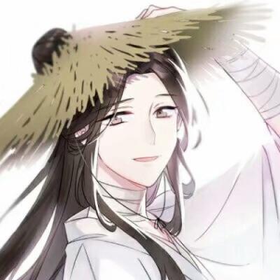普京对送行人群微笑点头